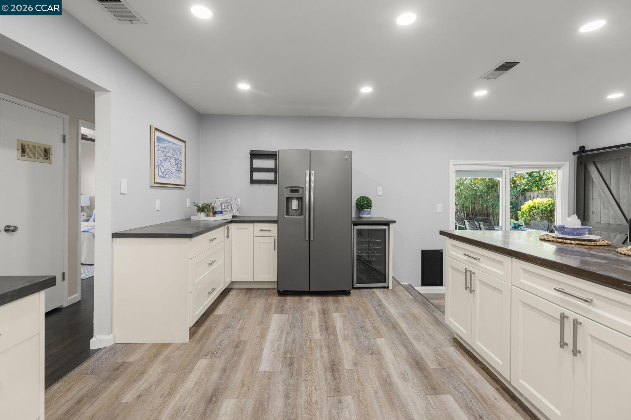 Detail Gallery Image 11 of 40 For 4063 Salem St, Concord,  CA 94521 - 3 Beds | 2 Baths