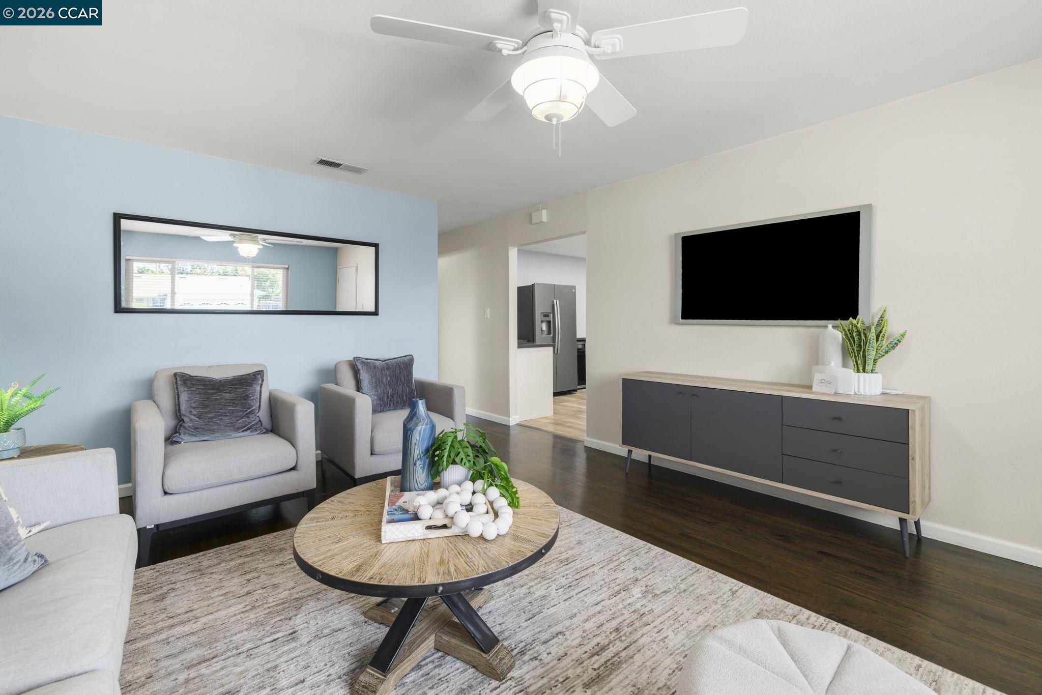 Detail Gallery Image 5 of 40 For 4063 Salem St, Concord,  CA 94521 - 3 Beds | 2 Baths