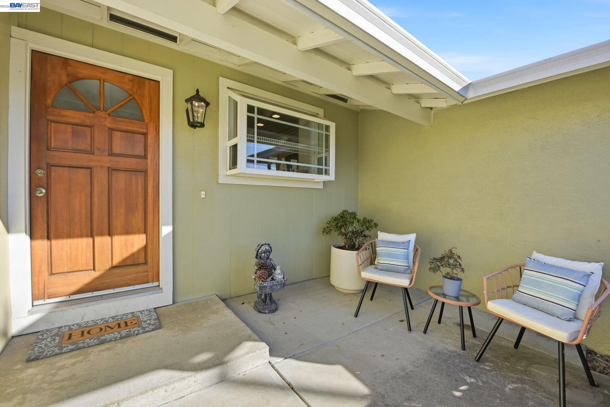 Detail Gallery Image 3 of 28 For 32301 Ruth Ct, Union City,  CA 94587 - 4 Beds | 2 Baths