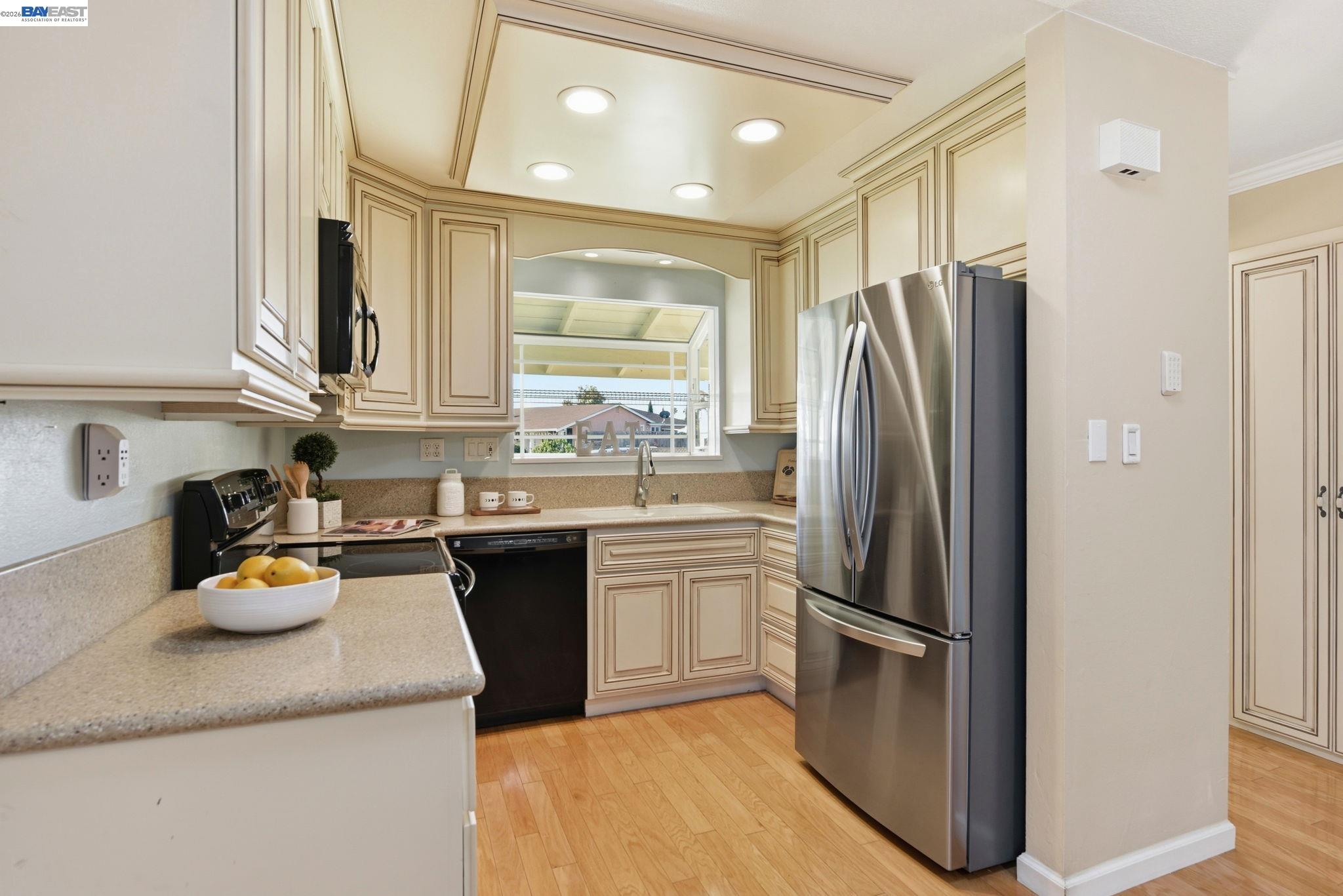 Detail Gallery Image 5 of 28 For 32301 Ruth Ct, Union City,  CA 94587 - 4 Beds | 2 Baths