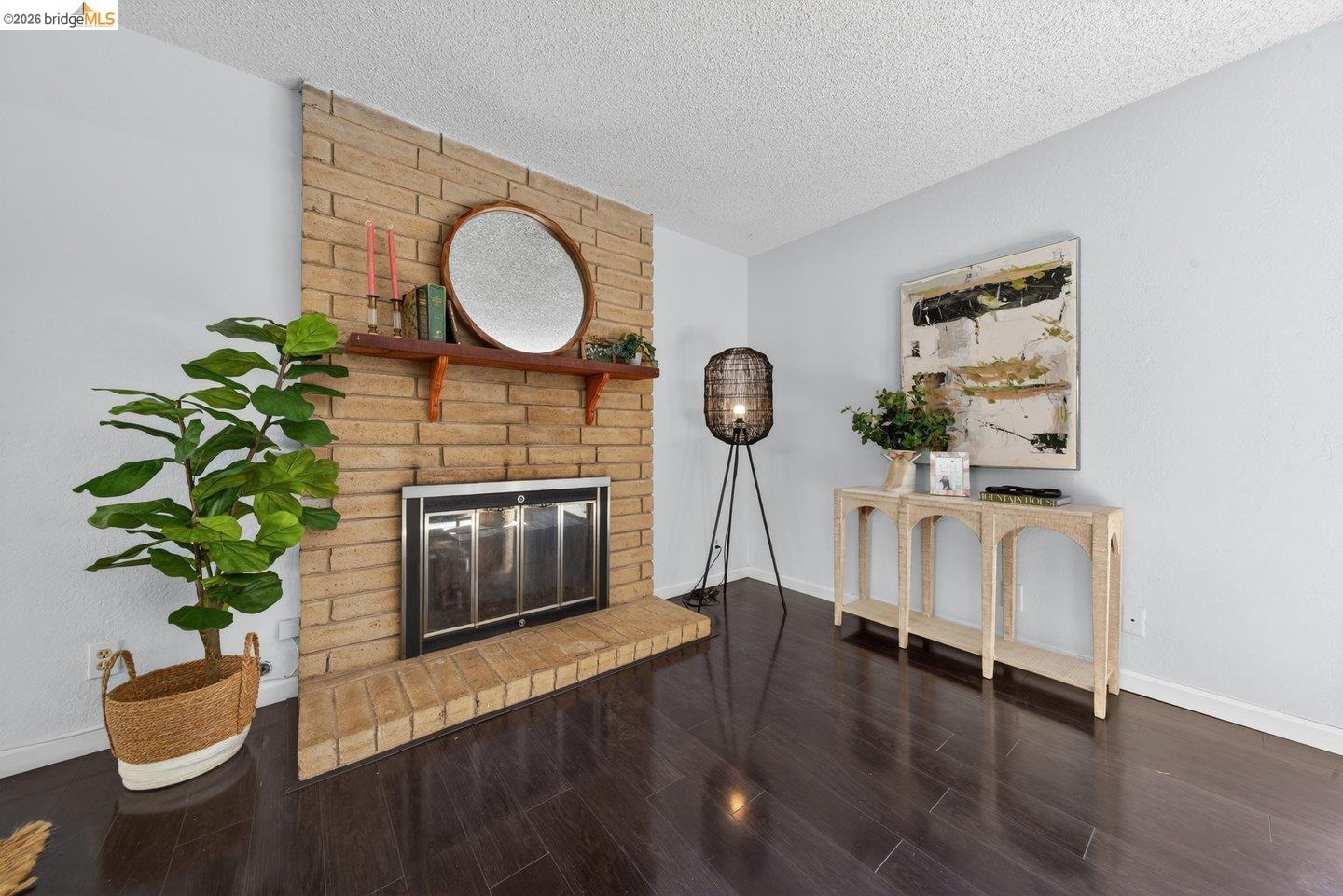 Detail Gallery Image 13 of 58 For 1368 Ridgecrest Rd, Pinole,  CA 94564 - 2 Beds | 2/1 Baths