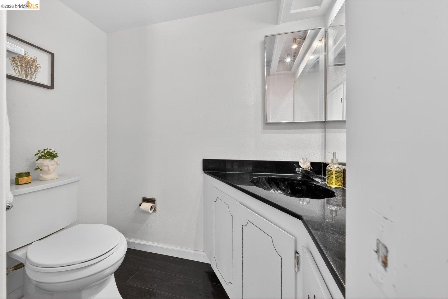 Detail Gallery Image 22 of 58 For 1368 Ridgecrest Rd, Pinole,  CA 94564 - 2 Beds | 2/1 Baths