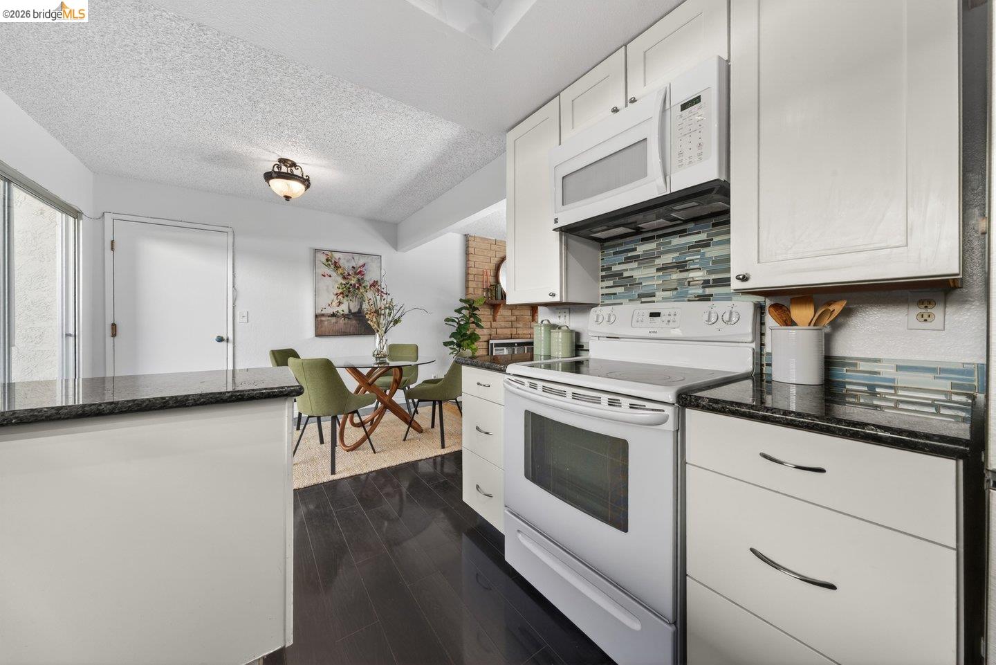 Detail Gallery Image 24 of 58 For 1368 Ridgecrest Rd, Pinole,  CA 94564 - 2 Beds | 2/1 Baths