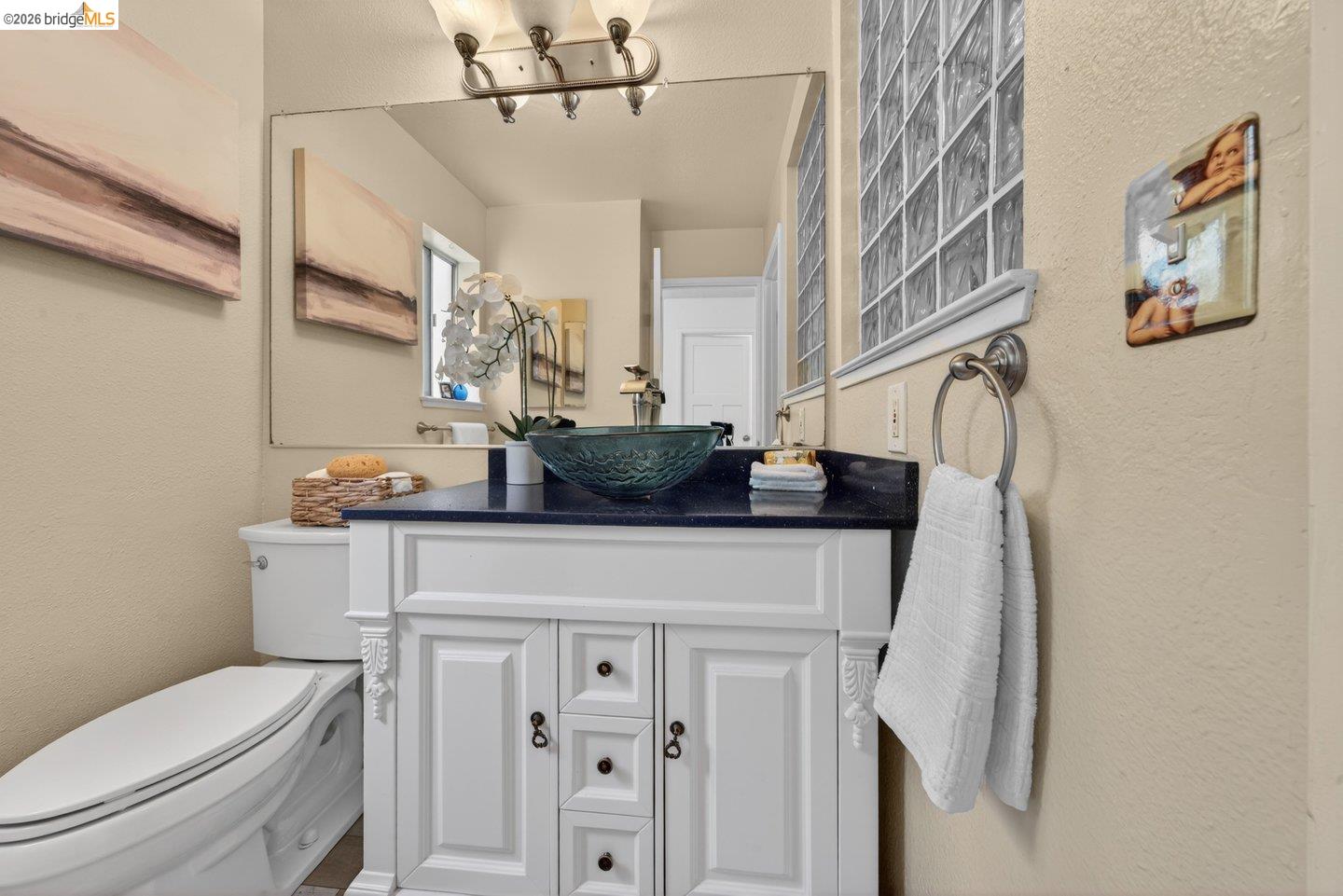 Detail Gallery Image 43 of 58 For 1368 Ridgecrest Rd, Pinole,  CA 94564 - 2 Beds | 2/1 Baths