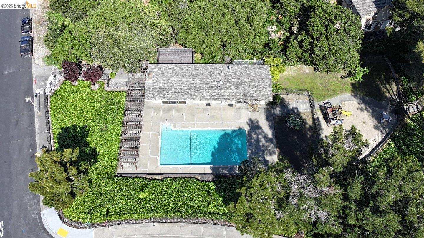 Detail Gallery Image 55 of 58 For 1368 Ridgecrest Rd, Pinole,  CA 94564 - 2 Beds | 2/1 Baths