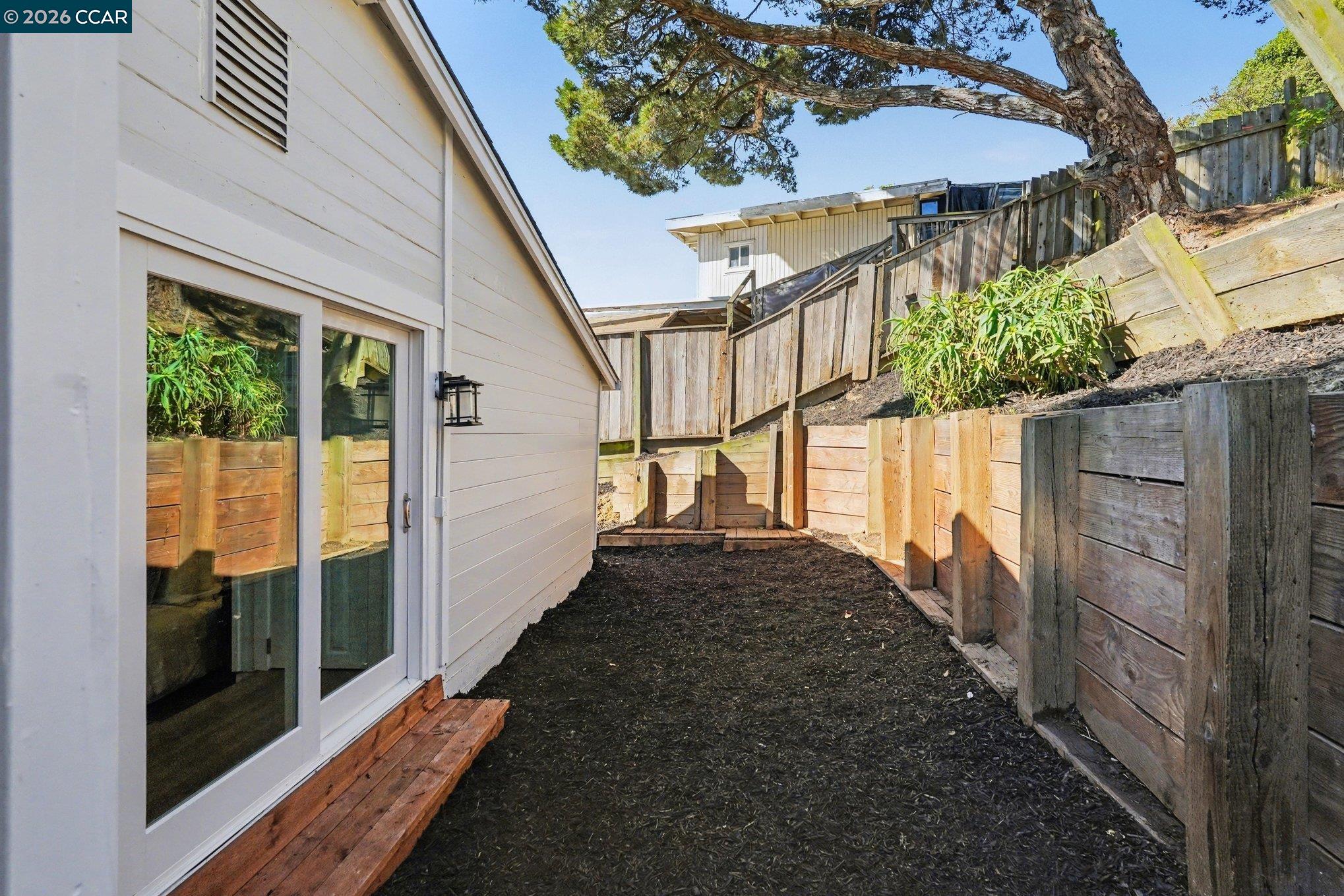 Detail Gallery Image 31 of 38 For 6101 N Arlington Blvd, San Pablo,  CA 94806 - 4 Beds | 2/1 Baths