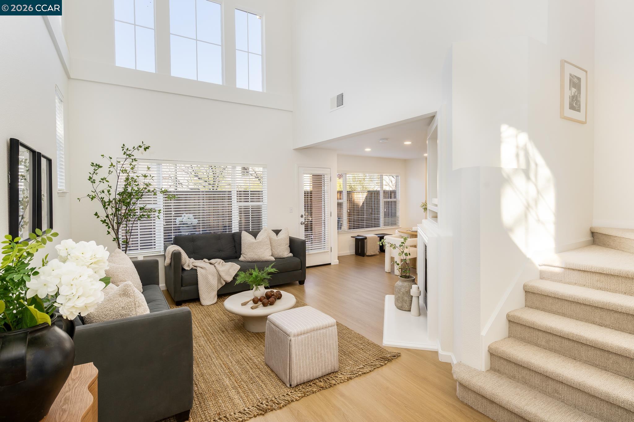 Photo #2: 41127078 Listing: Photo #2