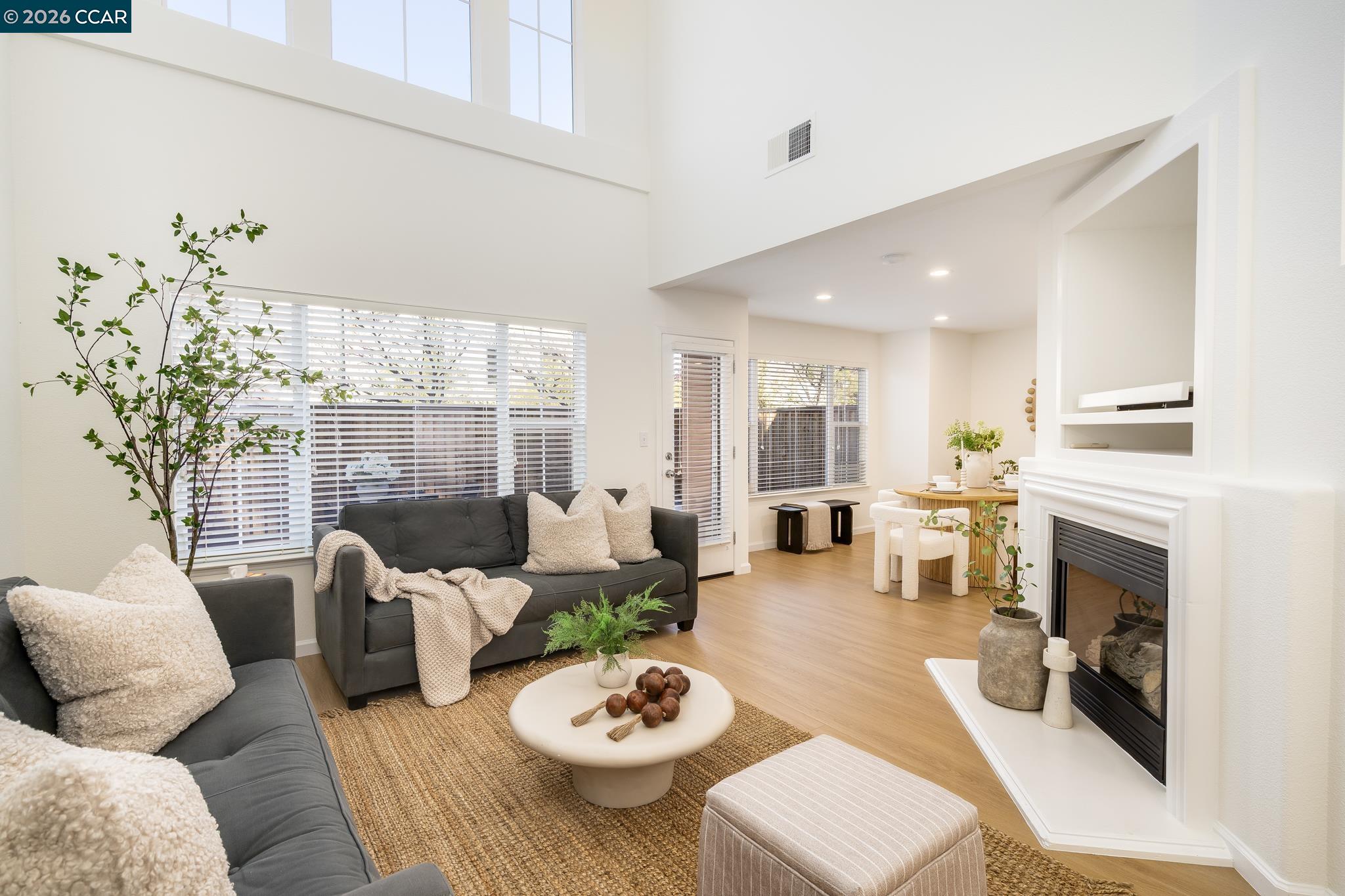 Photo #3: 41127078 Listing: Photo #3