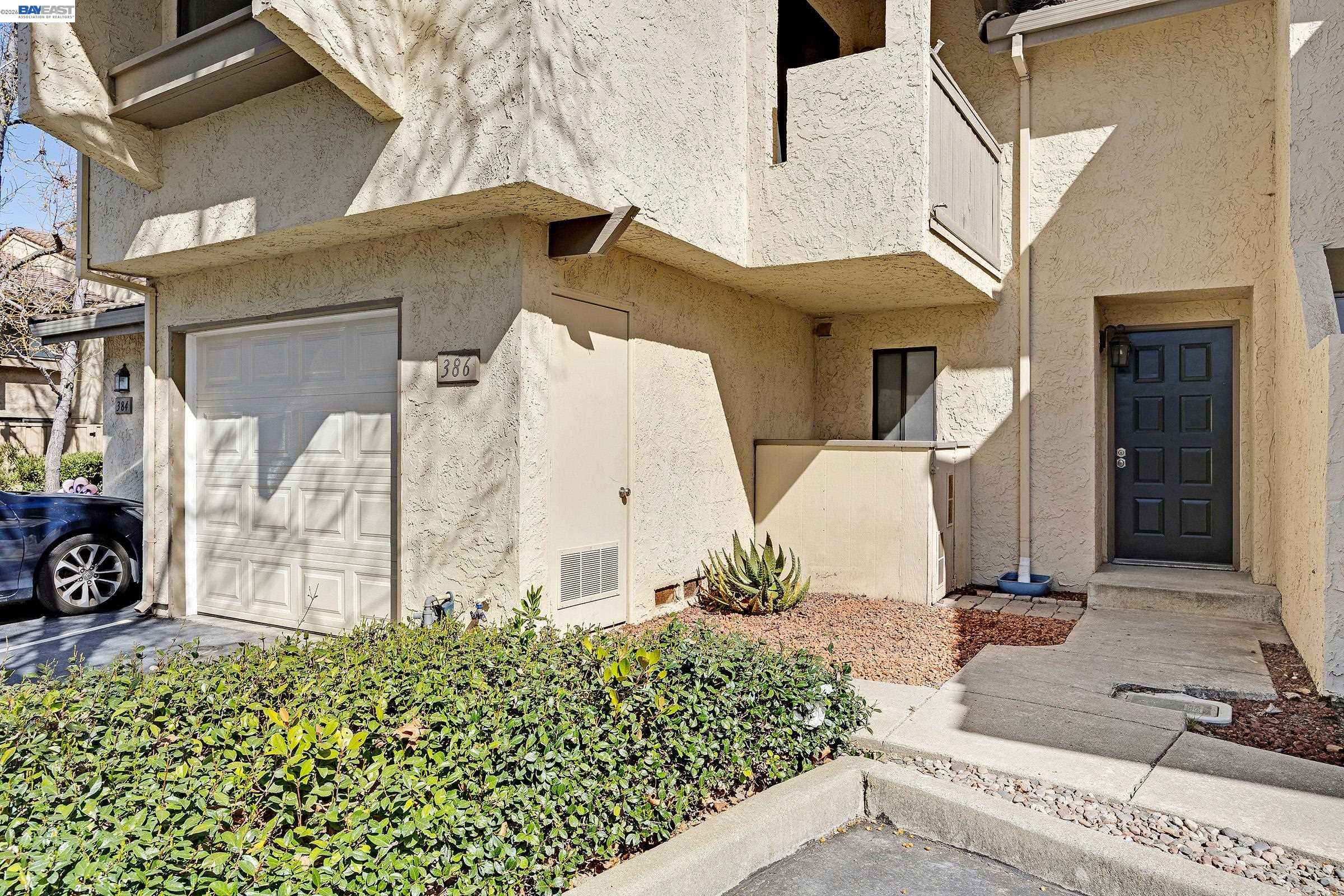 Front Image Thumbnail for BE41127079