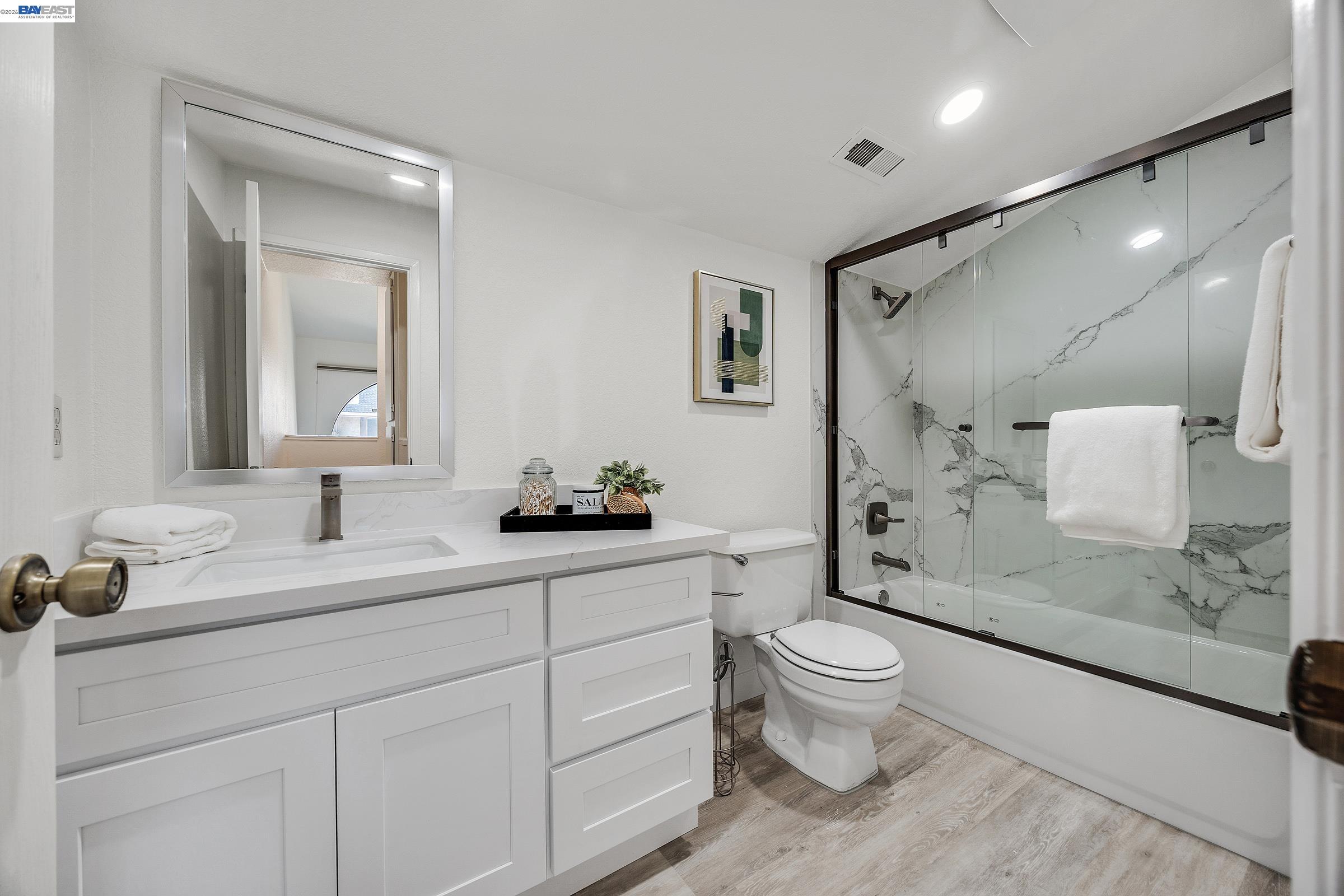 Photo #16: 41127079 Listing: Photo #16