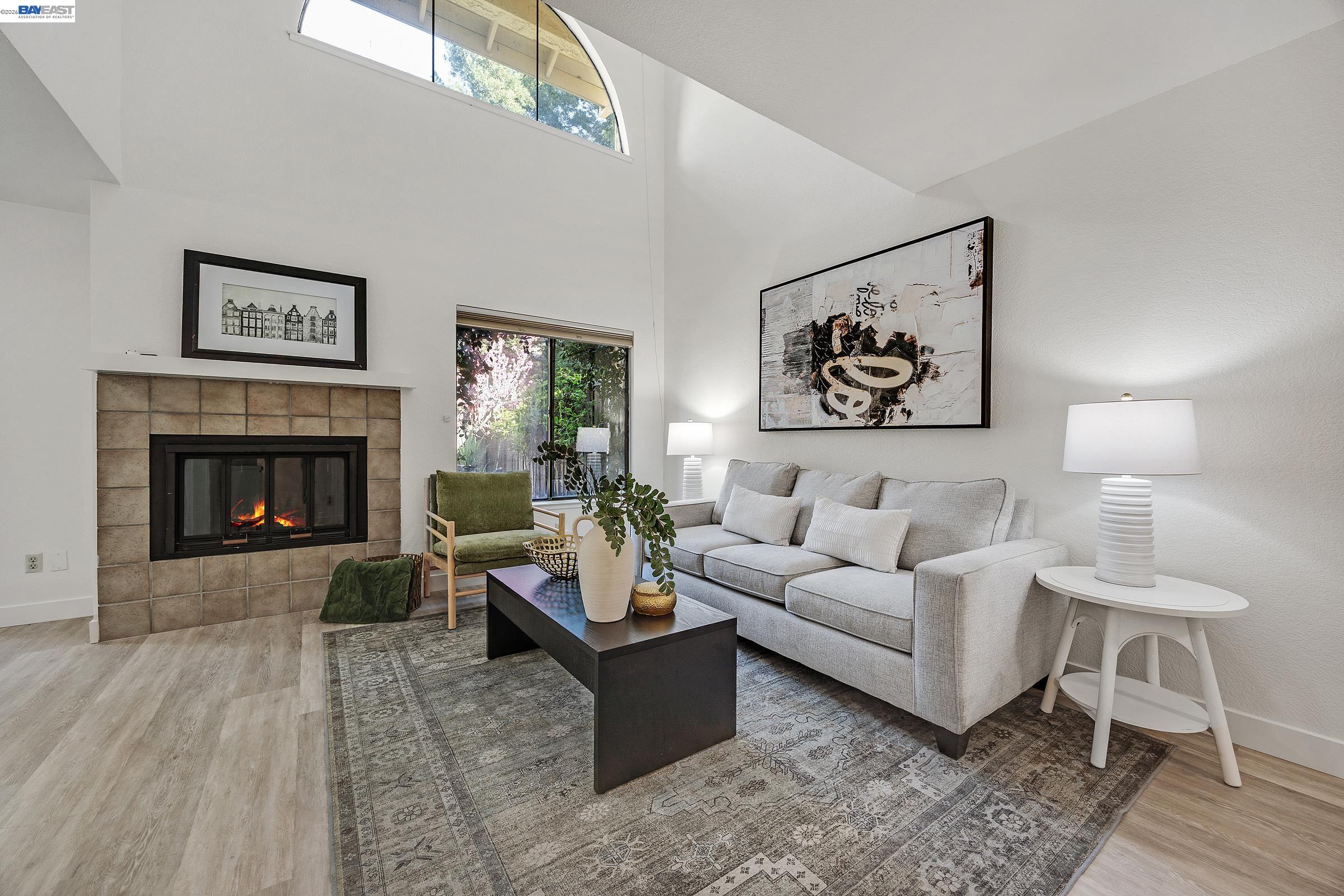 Photo #3: 41127079 Listing: Photo #3