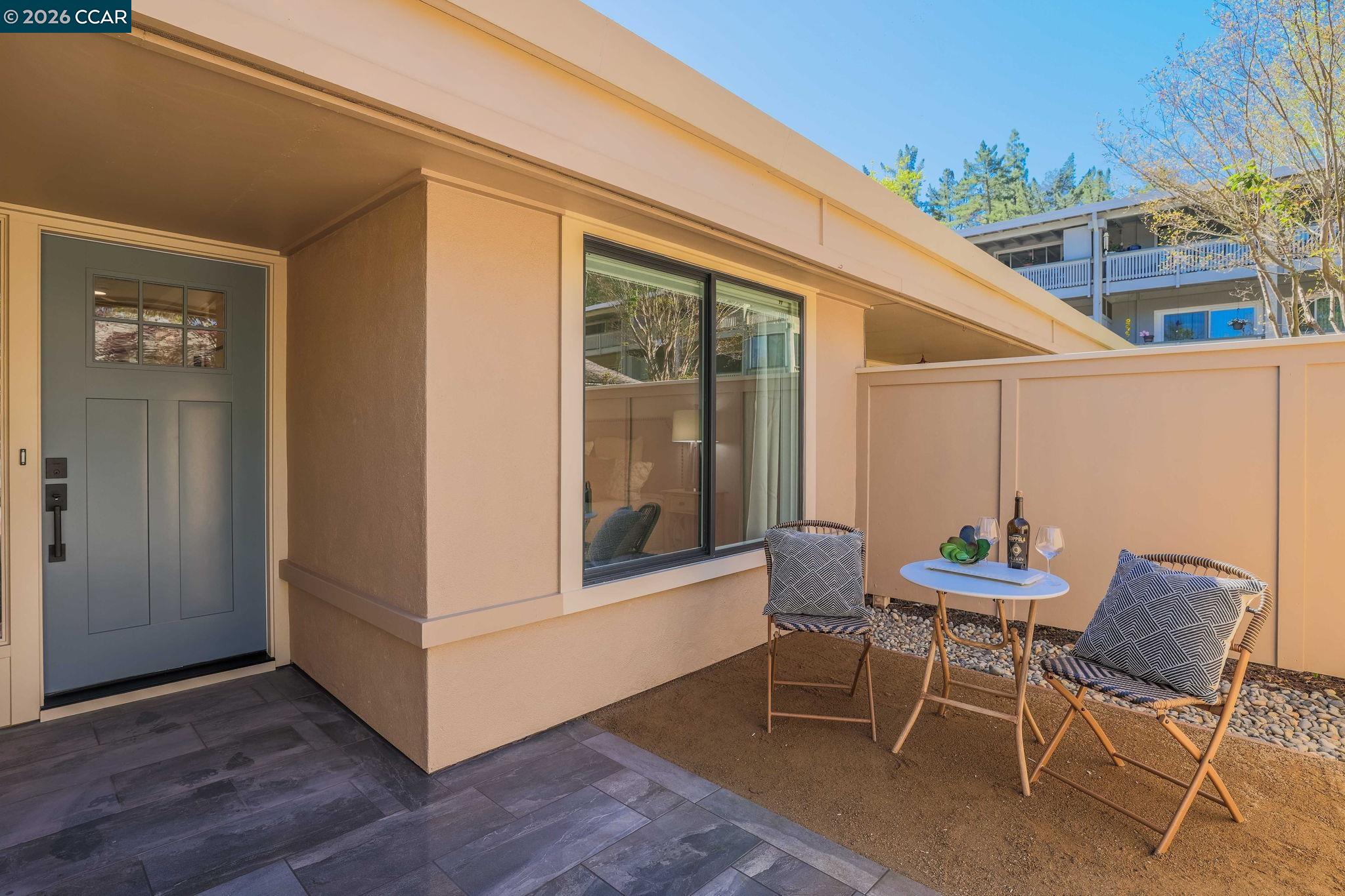 Detail Gallery Image 2 of 48 For 1152 Fairlawn Ct #3,  Walnut Creek,  CA 94595 - 2 Beds | 2 Baths