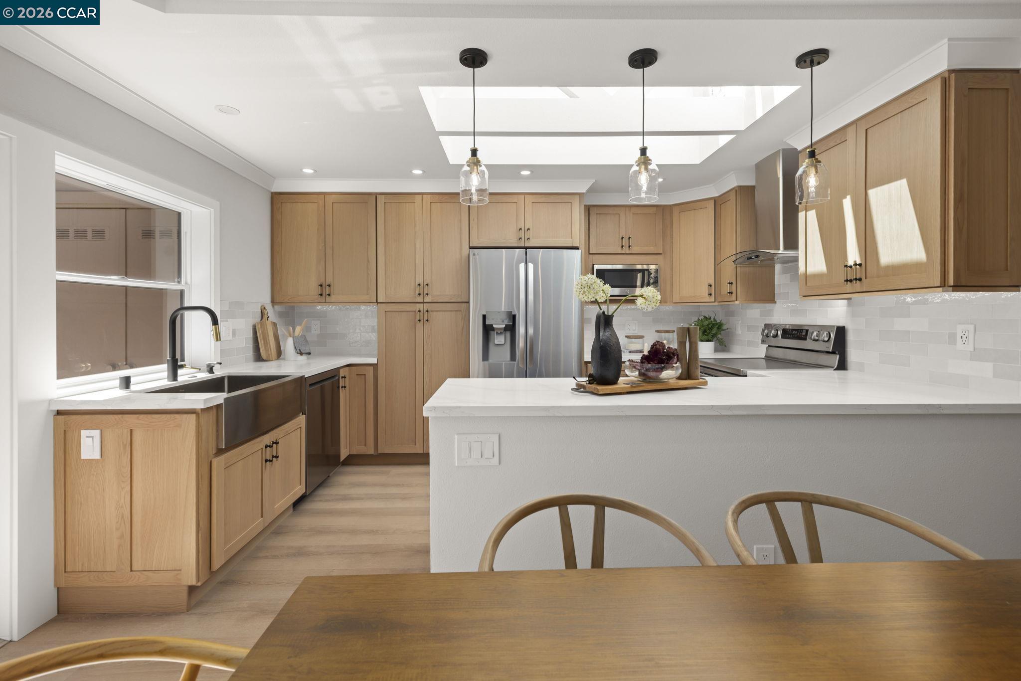 Detail Gallery Image 2 of 51 For 1152 Fairlawn Ct #3,  Walnut Creek,  CA 94595 - 2 Beds | 2 Baths