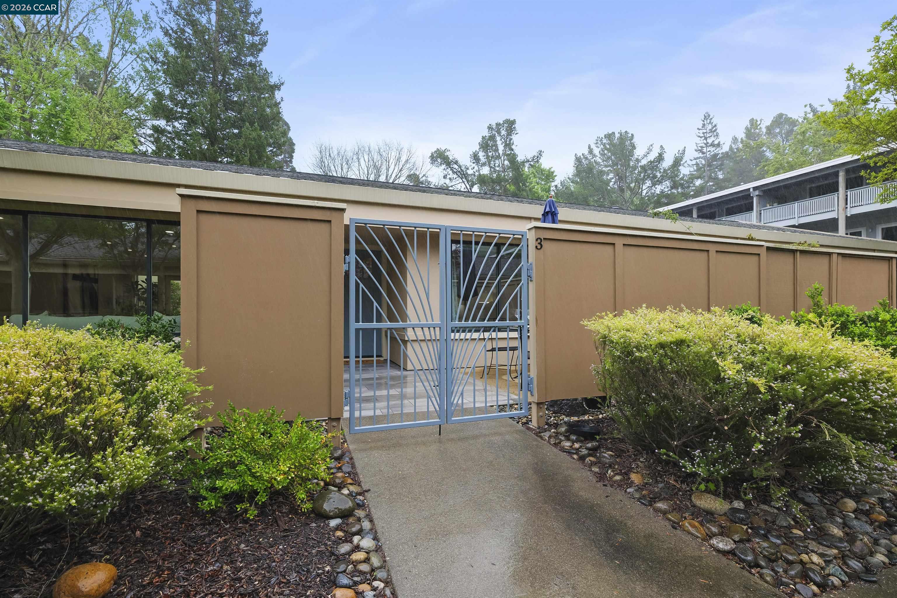 Photo #4: 41127081 Listing: Photo #4