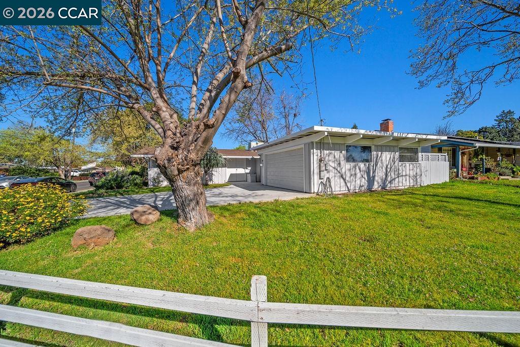 Detail Gallery Image 28 of 29 For 1737 Ravenwood Dr, Concord,  CA 94520 - 3 Beds | 2 Baths