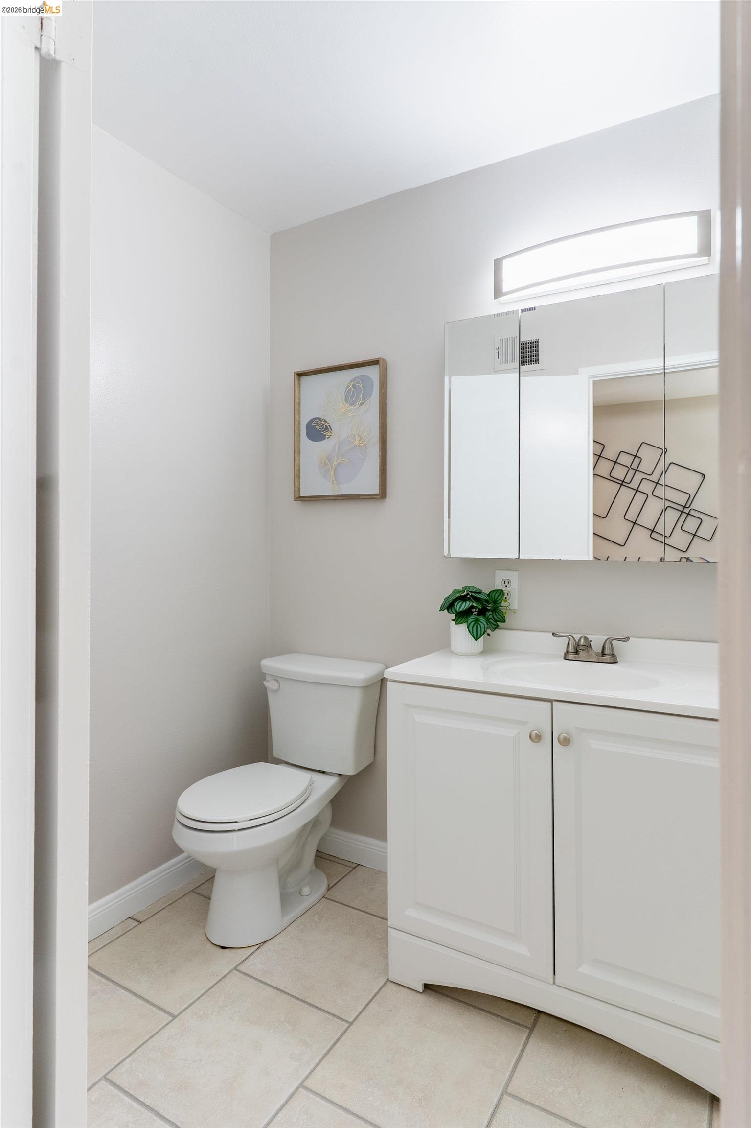 Detail Gallery Image 16 of 32 For 410 Fensalir Ave, Pleasant Hill,  CA 94523 - 3 Beds | 2 Baths