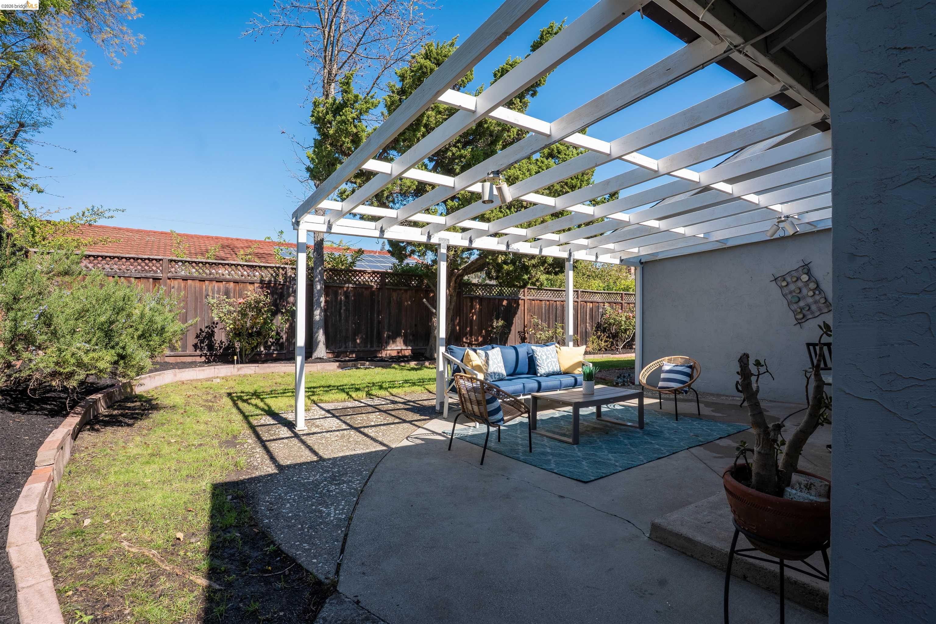 Detail Gallery Image 23 of 32 For 410 Fensalir Ave, Pleasant Hill,  CA 94523 - 3 Beds | 2 Baths