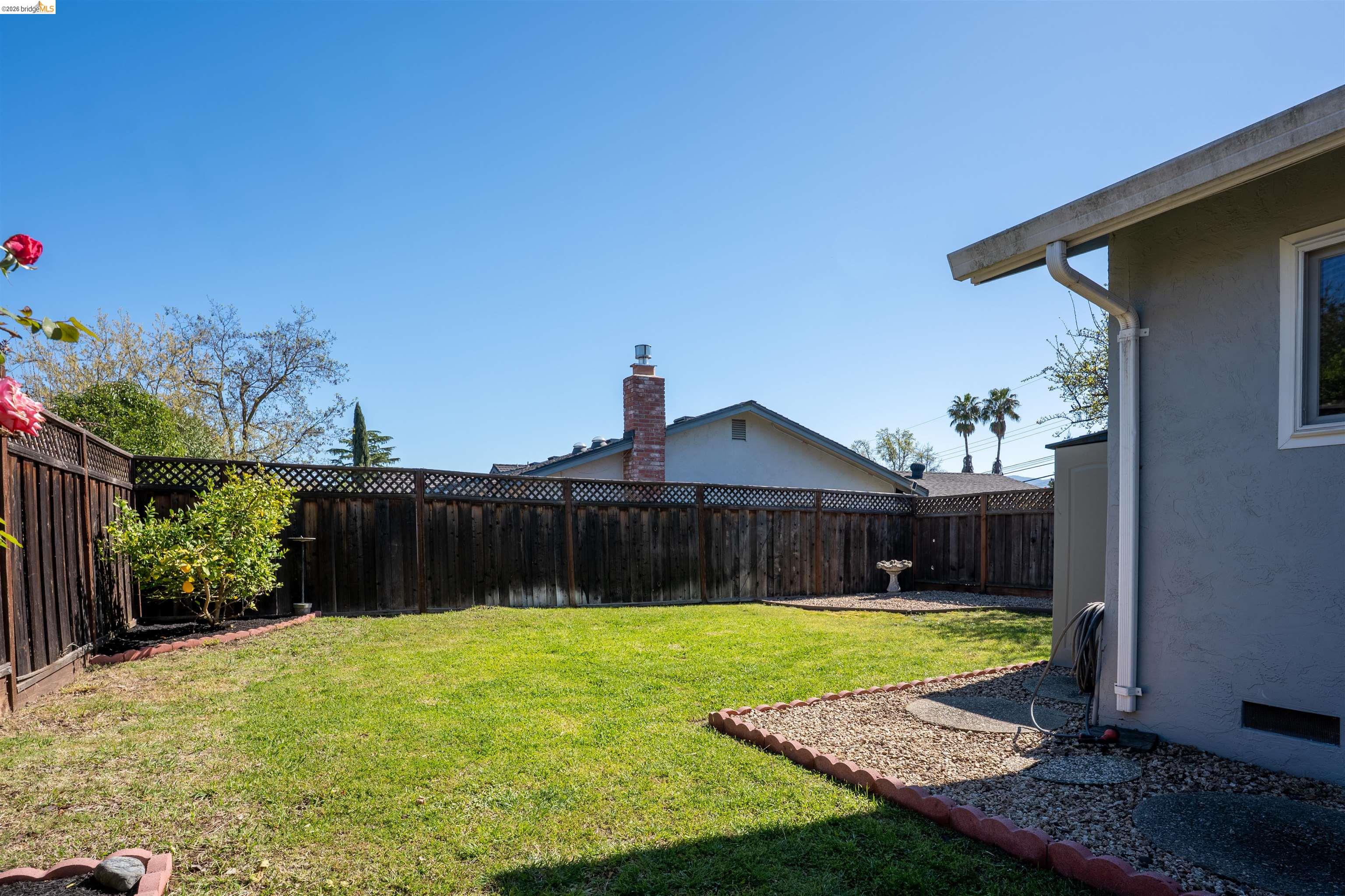 Detail Gallery Image 26 of 32 For 410 Fensalir Ave, Pleasant Hill,  CA 94523 - 3 Beds | 2 Baths