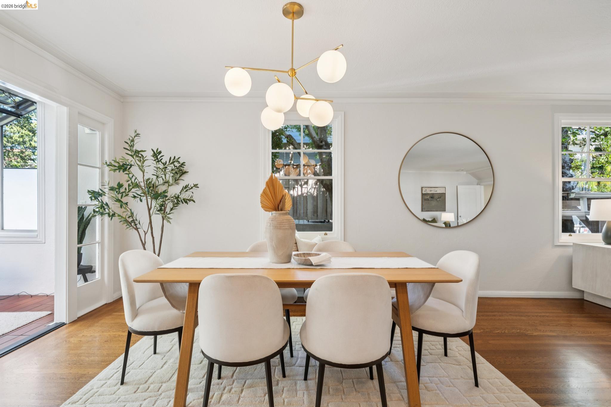 Detail Gallery Image 12 of 40 For 1412 Oxford St, Berkeley,  CA 94709 - 4 Beds | 2 Baths