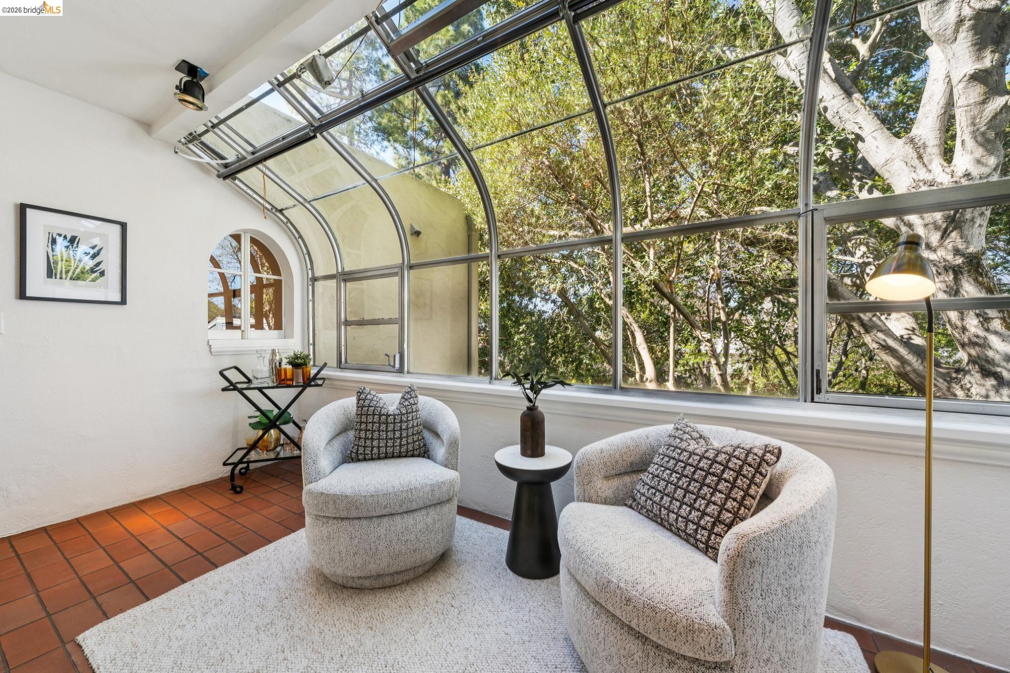 Detail Gallery Image 19 of 40 For 1412 Oxford St, Berkeley,  CA 94709 - 4 Beds | 2 Baths