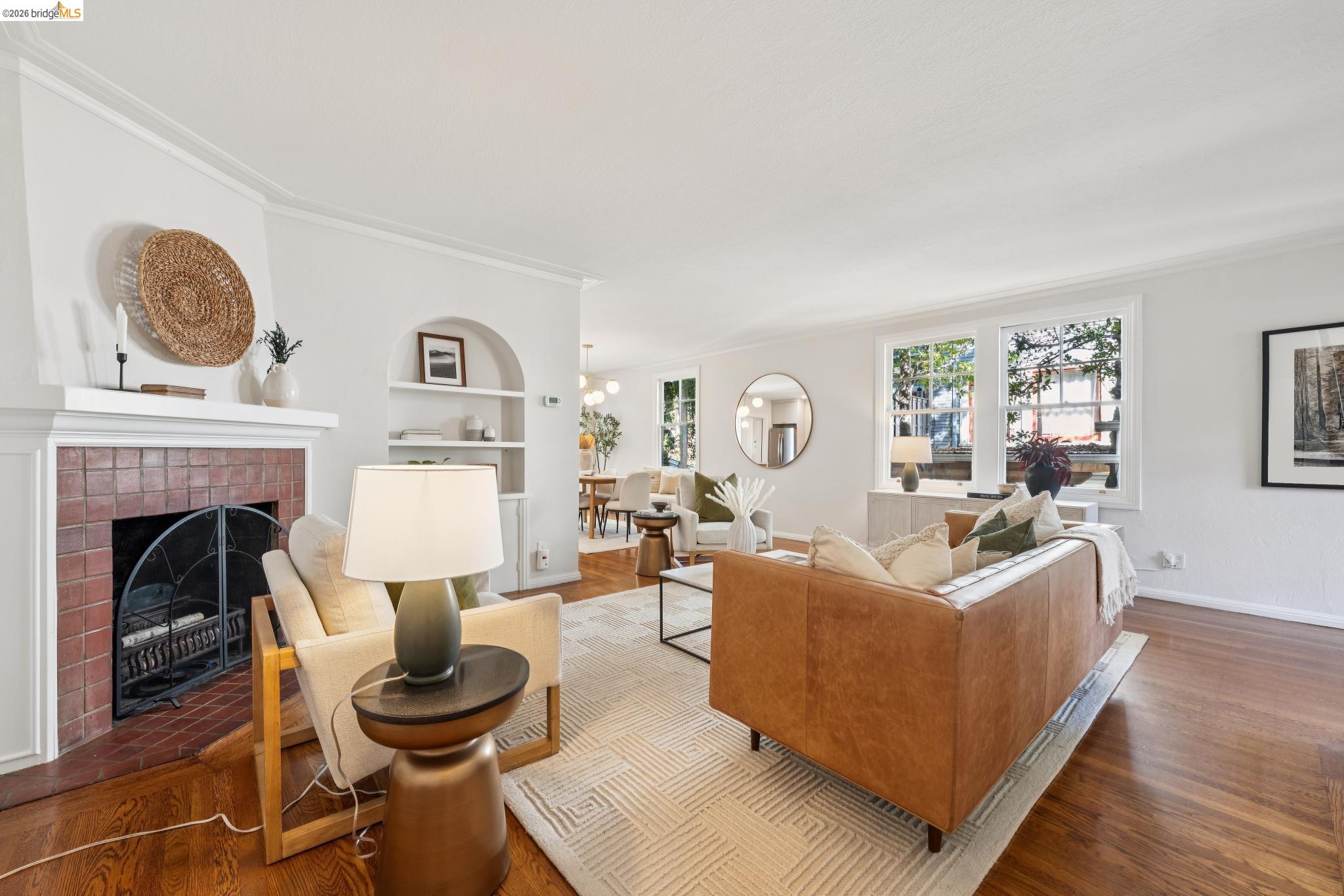 Detail Gallery Image 7 of 40 For 1412 Oxford St, Berkeley,  CA 94709 - 4 Beds | 2 Baths