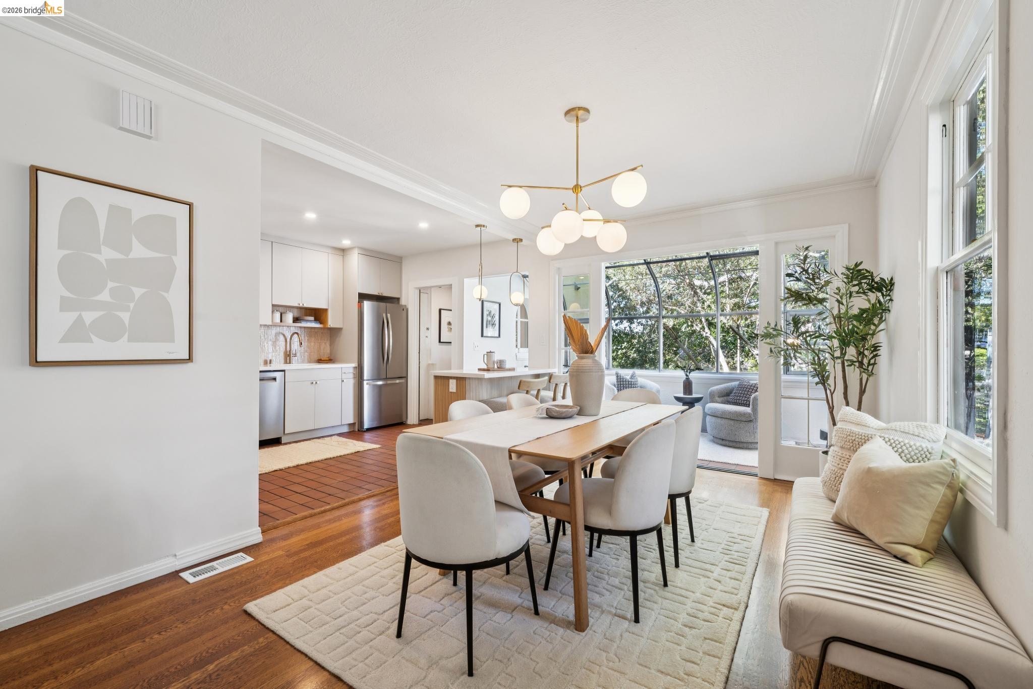 Detail Gallery Image 10 of 40 For 1412 Oxford St, Berkeley,  CA 94709 - 4 Beds | 2 Baths