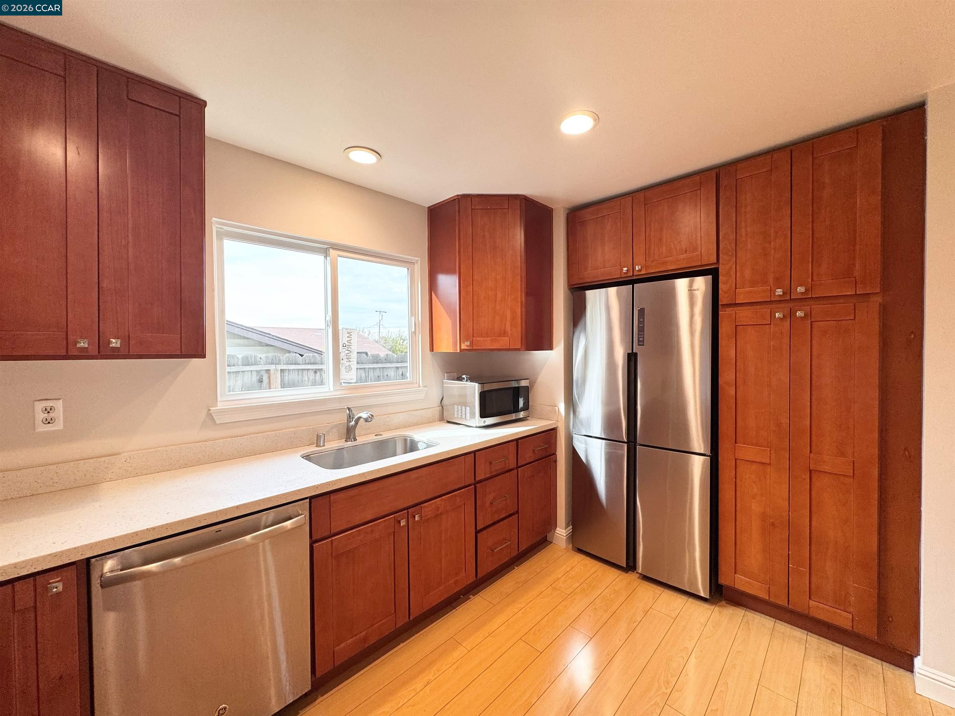 Detail Gallery Image 15 of 21 For 2307 Panoramic Dr, Concord,  CA 94520-1318 - 3 Beds | 2 Baths