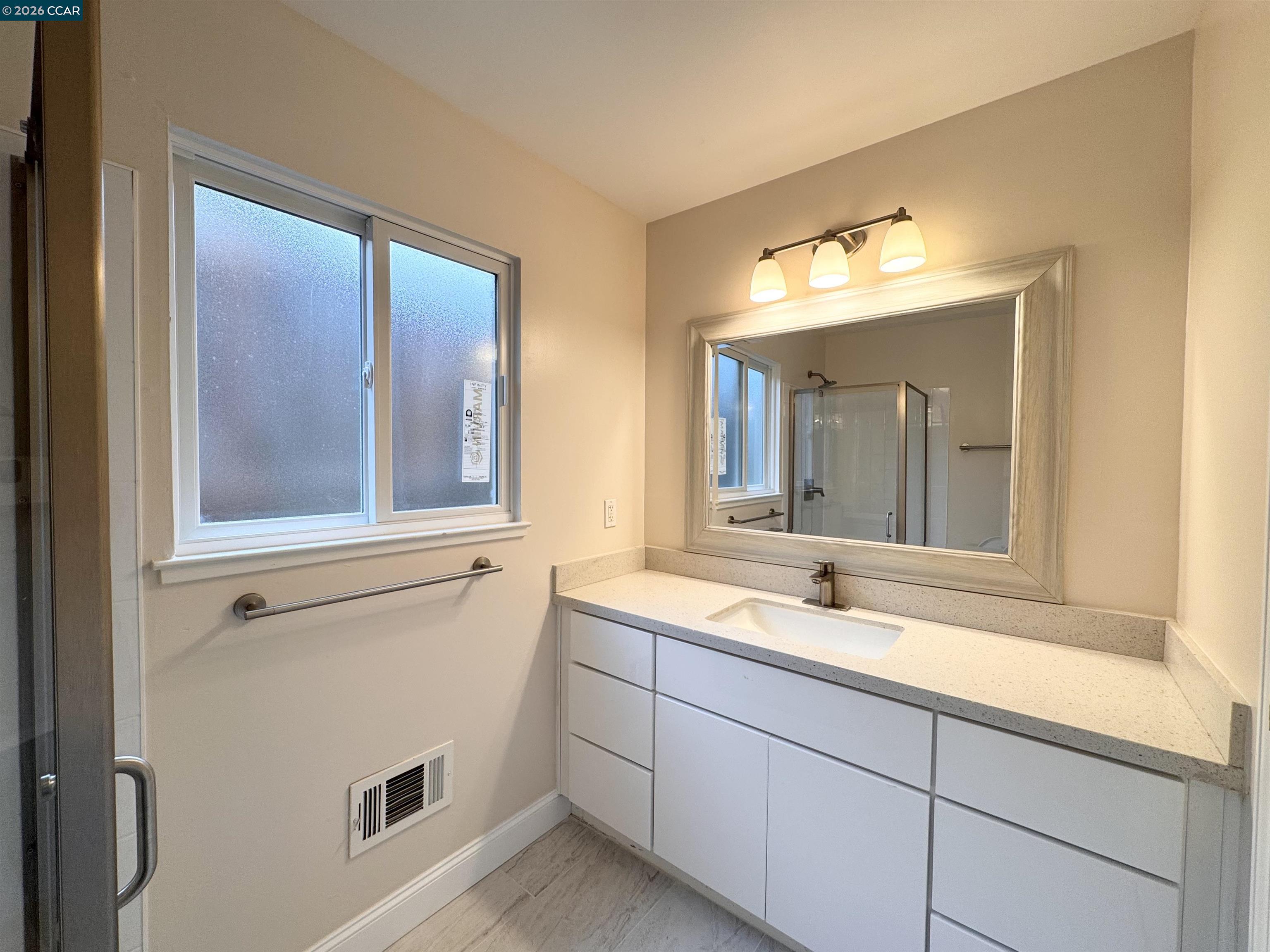 Detail Gallery Image 20 of 21 For 2307 Panoramic Dr, Concord,  CA 94520-1318 - 3 Beds | 2 Baths