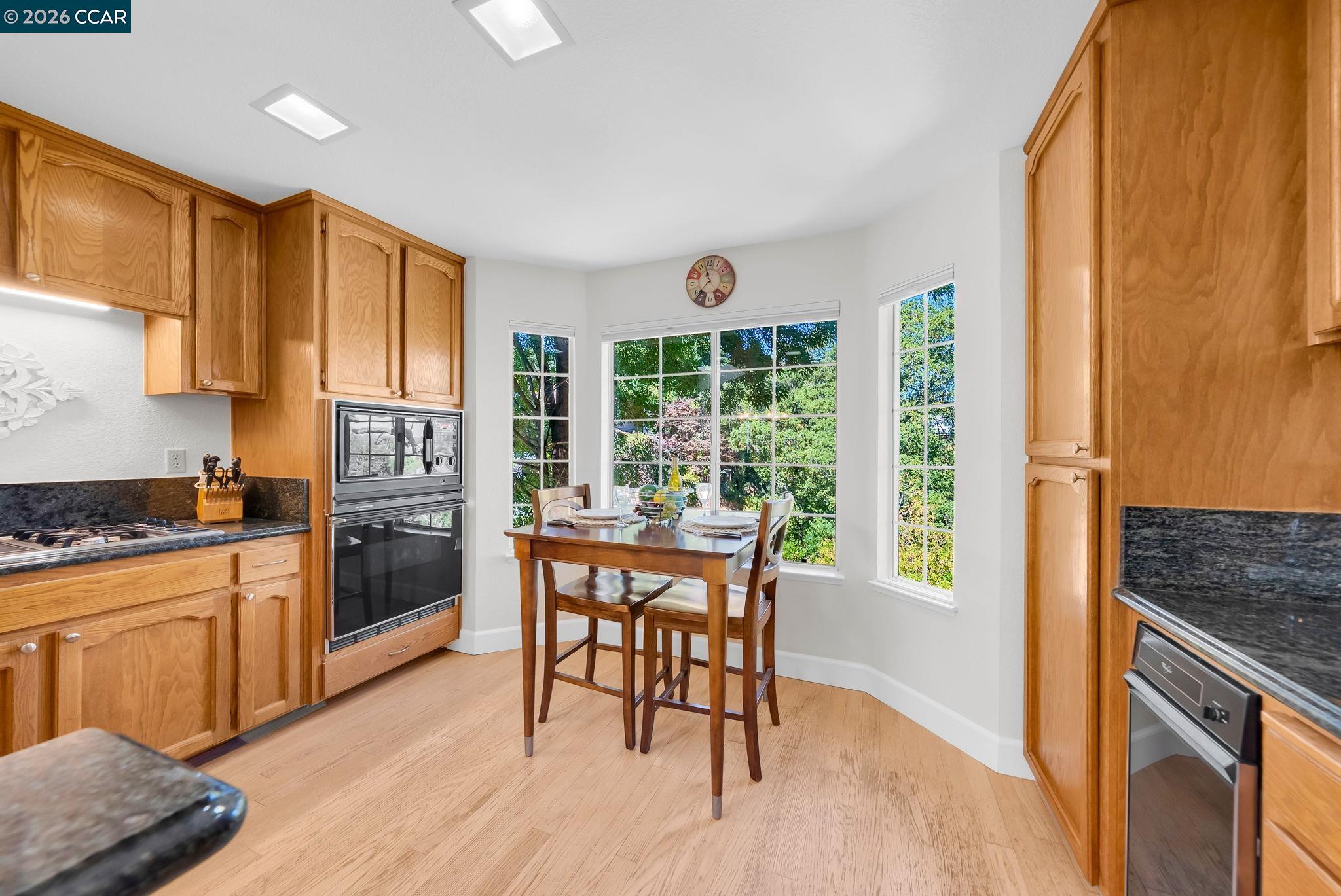 Detail Gallery Image 14 of 56 For 1618 Brush Creek Place, Danville,  CA 94526-5622 - 3 Beds | 2 Baths