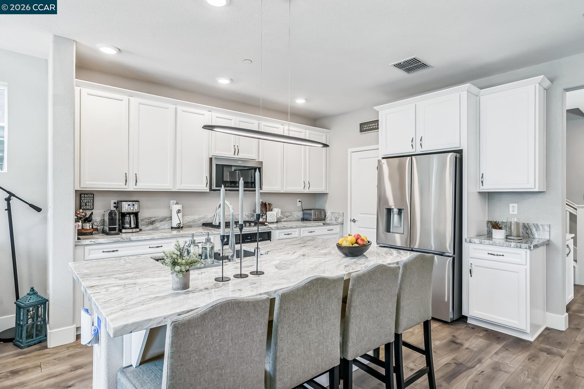 Front Image Thumbnail for CC41127090