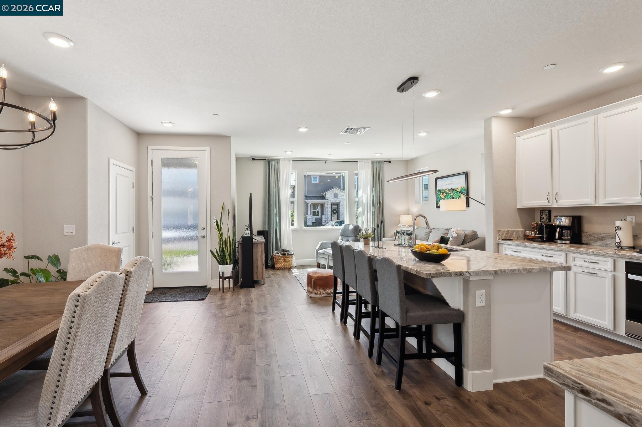 Detail Gallery Image 16 of 35 For 2940 Wheat Grass Street, Sacramento,  CA 95833 - 3 Beds | 3 Baths