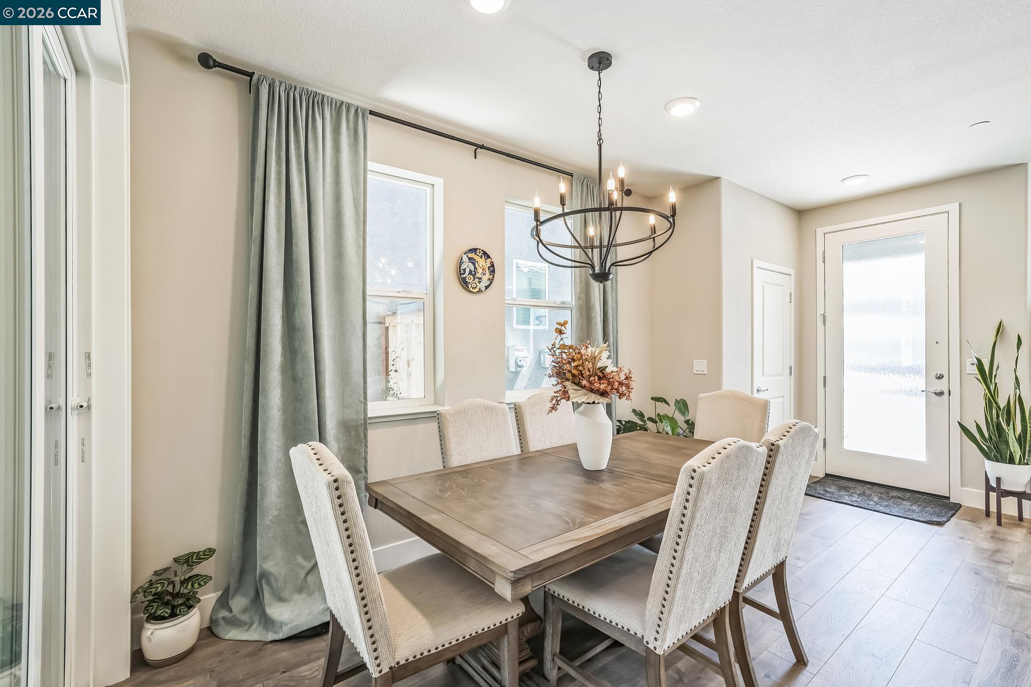 Detail Gallery Image 21 of 35 For 2940 Wheat Grass Street, Sacramento,  CA 95833 - 3 Beds | 3 Baths