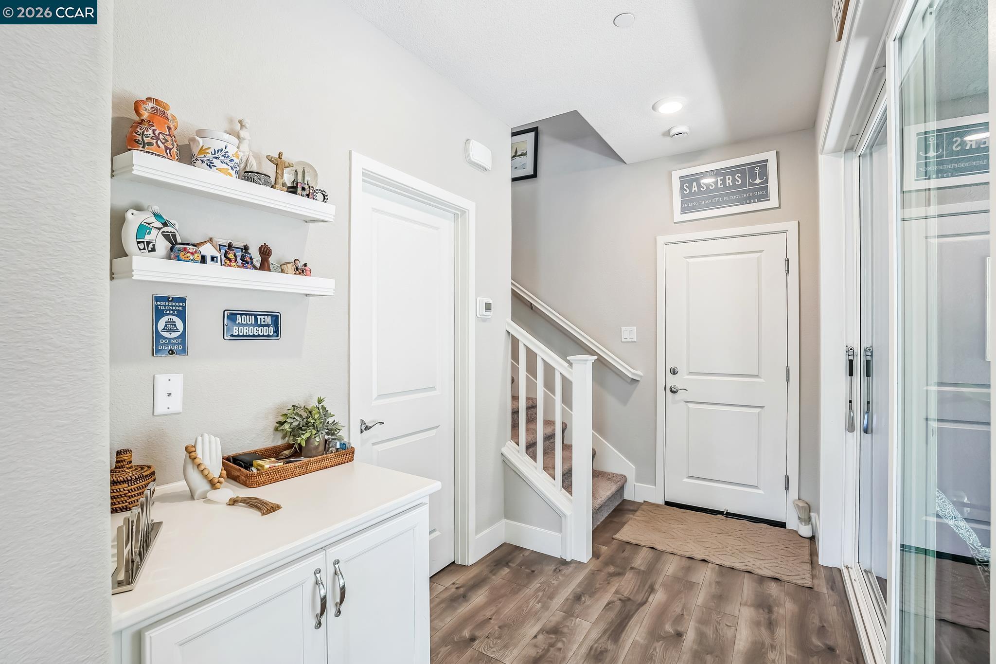 Detail Gallery Image 4 of 35 For 2940 Wheat Grass Street, Sacramento,  CA 95833 - 3 Beds | 3 Baths