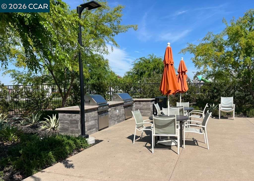 Detail Gallery Image 36 of 41 For 2940 Wheat Grass Street, Sacramento,  CA 95833 - 3 Beds | 3 Baths