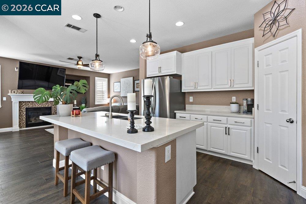 Detail Gallery Image 11 of 40 For 22 Matisse Ct, Oakley,  CA 94561 - 5 Beds | 3 Baths