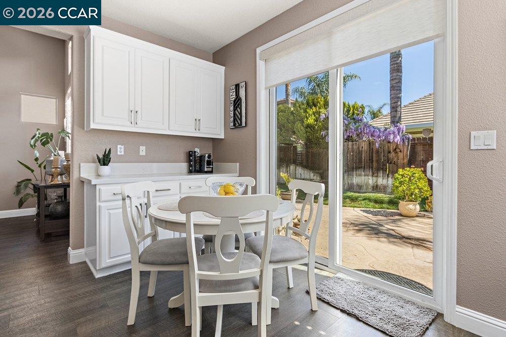 Detail Gallery Image 14 of 40 For 22 Matisse Ct, Oakley,  CA 94561 - 5 Beds | 3 Baths