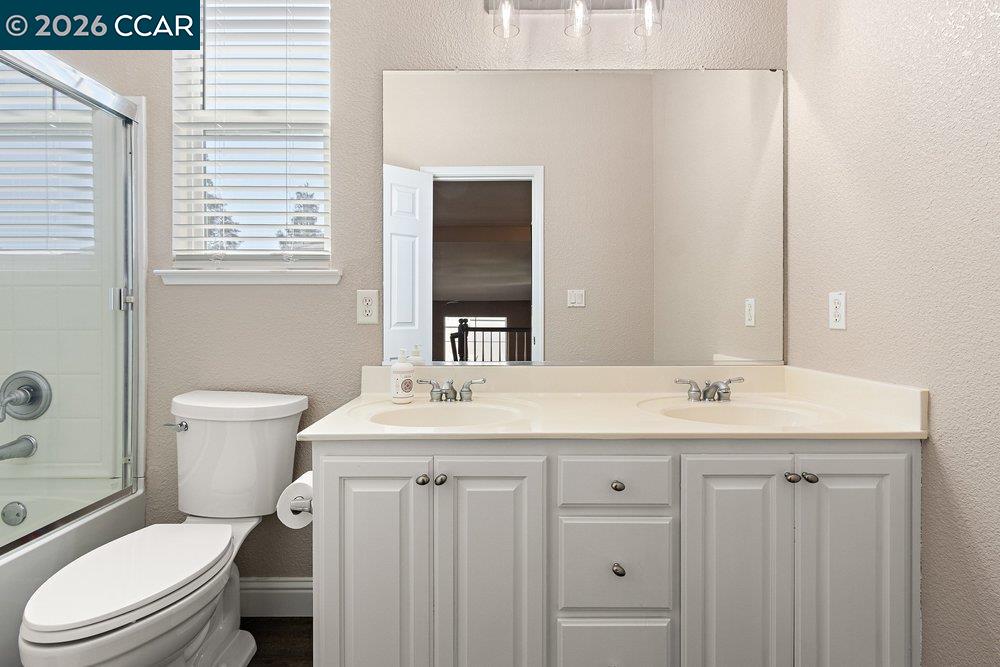 Detail Gallery Image 26 of 40 For 22 Matisse Ct, Oakley,  CA 94561 - 5 Beds | 3 Baths