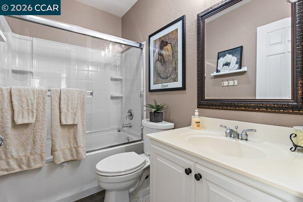 Detail Gallery Image 29 of 40 For 22 Matisse Ct, Oakley,  CA 94561 - 5 Beds | 3 Baths