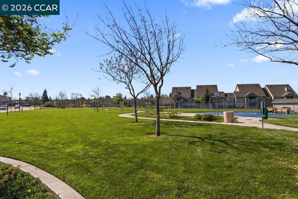 Detail Gallery Image 36 of 40 For 22 Matisse Ct, Oakley,  CA 94561 - 5 Beds | 3 Baths