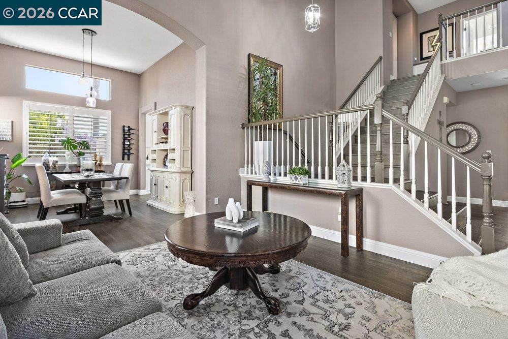 Detail Gallery Image 7 of 40 For 22 Matisse Ct, Oakley,  CA 94561 - 5 Beds | 3 Baths