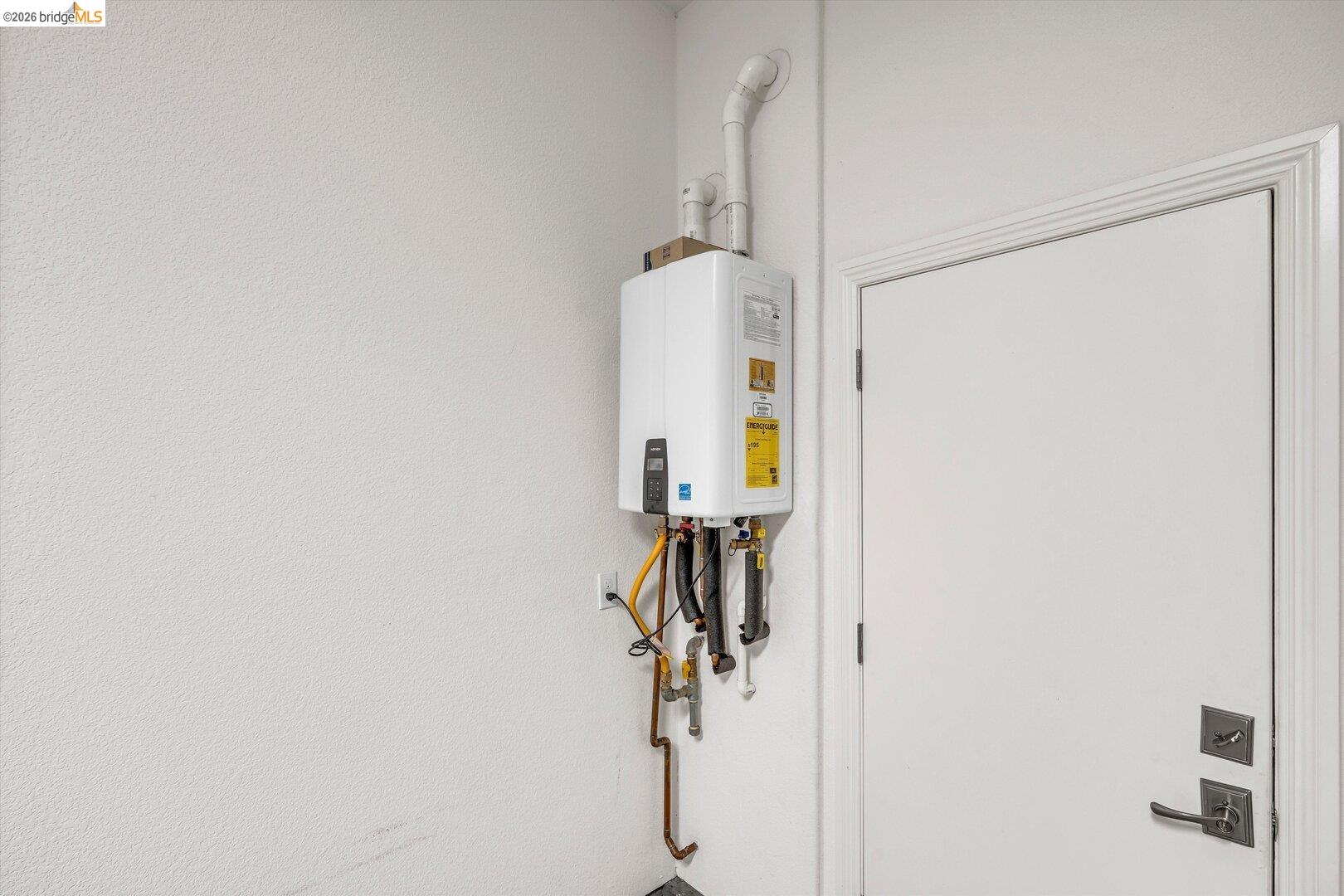 Detail Gallery Image 35 of 39 For 2002 Tempranillo Ln, Brentwood,  CA 94513 - 2 Beds | 2 Baths