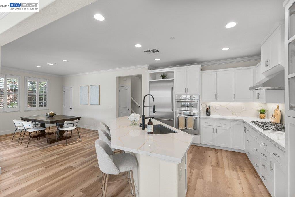 Detail Gallery Image 14 of 46 For 2410 Robinson Cir, Livermore,  CA 94550 - 4 Beds | 3 Baths