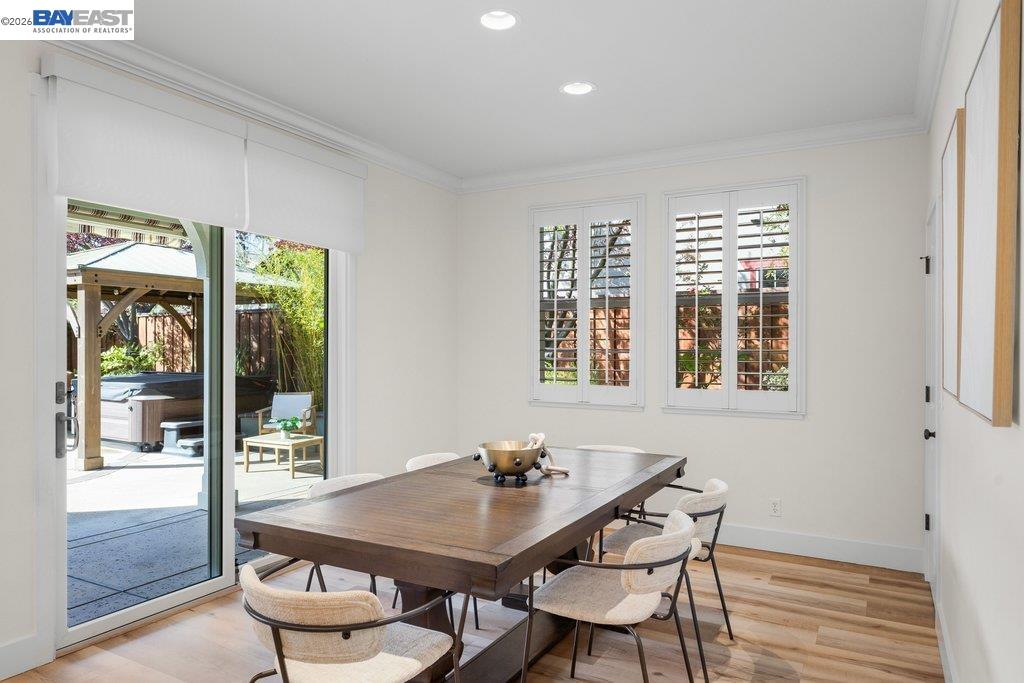 Detail Gallery Image 16 of 46 For 2410 Robinson Cir, Livermore,  CA 94550 - 4 Beds | 3 Baths