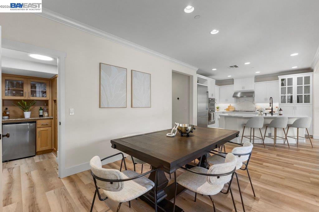 Detail Gallery Image 17 of 46 For 2410 Robinson Cir, Livermore,  CA 94550 - 4 Beds | 3 Baths