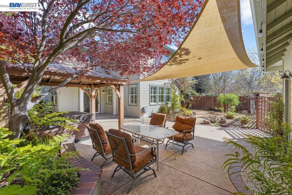 Detail Gallery Image 42 of 46 For 2410 Robinson Cir, Livermore,  CA 94550 - 4 Beds | 3 Baths