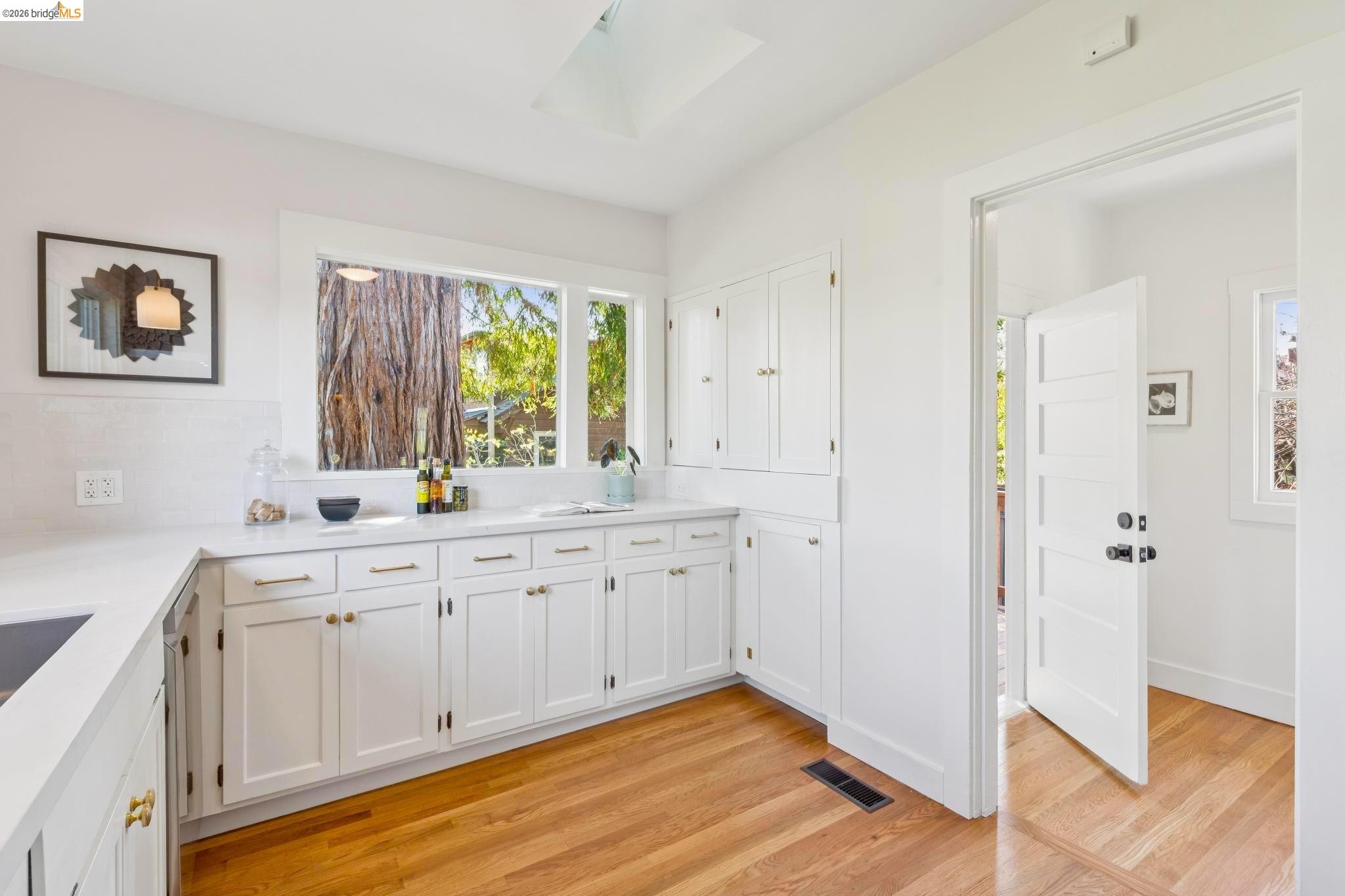 Detail Gallery Image 23 of 47 For 1808 Cedar St, Berkeley,  CA 94703 - 2 Beds | 1 Baths