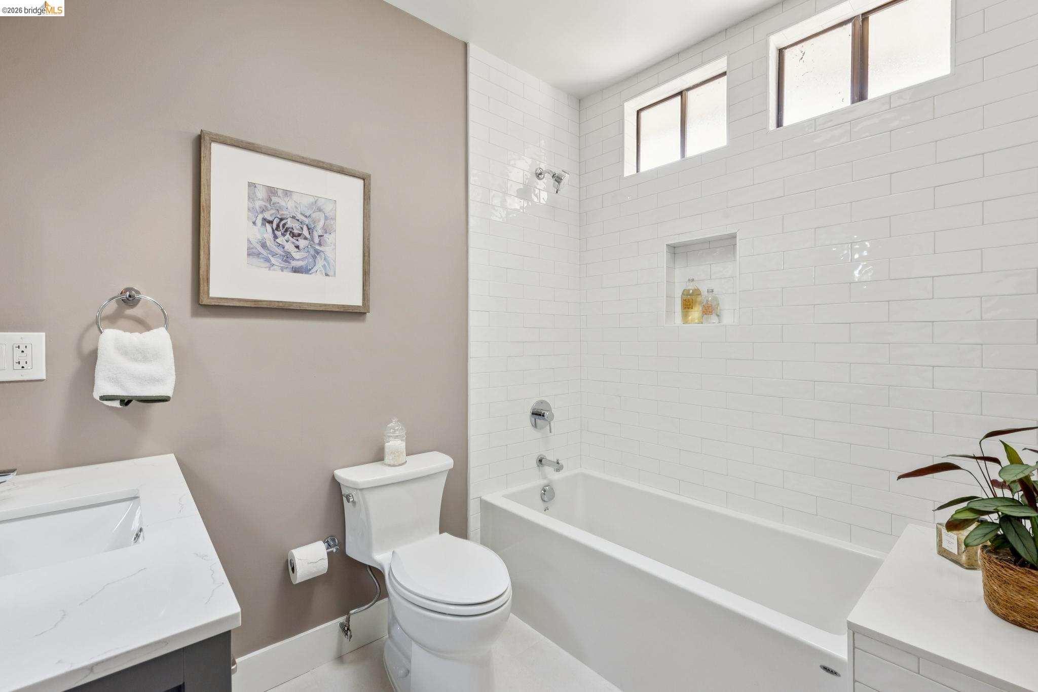 Detail Gallery Image 33 of 47 For 1808 Cedar St, Berkeley,  CA 94703 - 2 Beds | 1 Baths