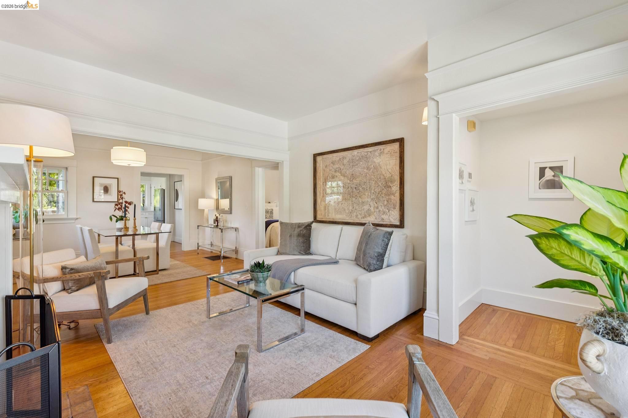 Detail Gallery Image 8 of 47 For 1808 Cedar St, Berkeley,  CA 94703 - 2 Beds | 1 Baths