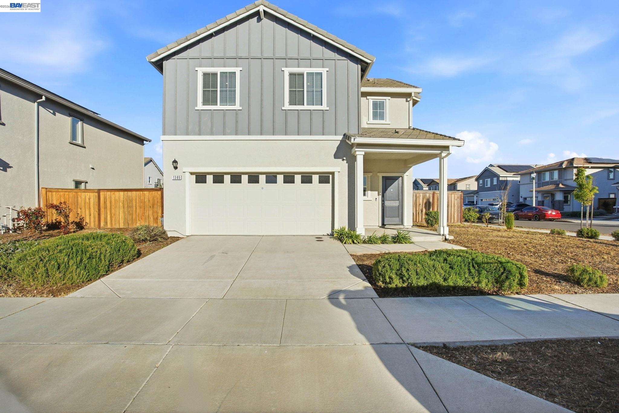 Detail Gallery Image 2 of 46 For 1385 Matlack St, Lincoln,  CA 95648 - 4 Beds | 2/1 Baths