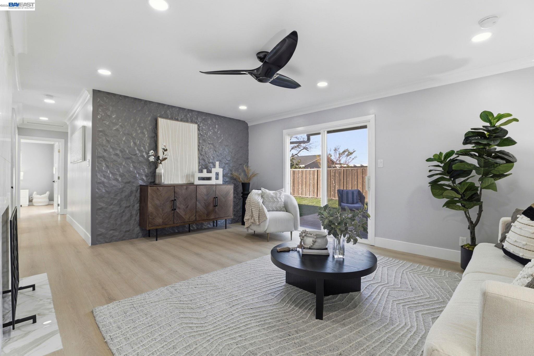 Detail Gallery Image 8 of 33 For 35926 Newark Blvd, Newark,  CA 94560 - 3 Beds | 2 Baths